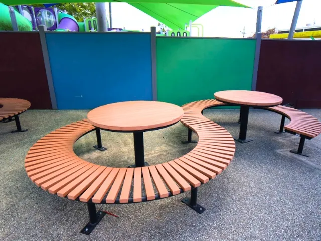 SEATING 3